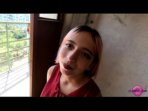 ❤️ Sha'awar ɗalibi yana tsotsar Baƙo a Waje - Cum A Fuskarsa ️ Batsa
